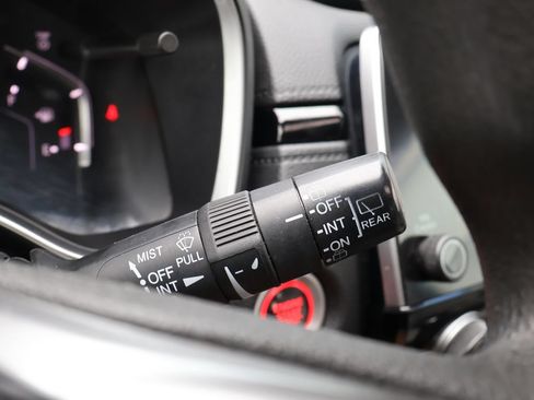 Used 2018 Honda CR-V EX image 16