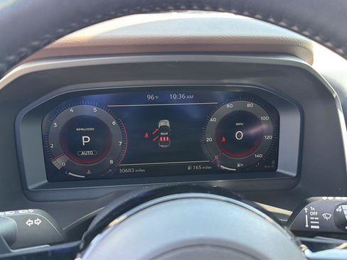 Used 2023 Nissan Rogue Platinum AWD/4WD image 23