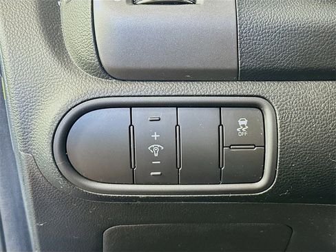 Used 2018 Kia Forte LX image 10