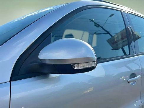 Used 2016 Volkswagen Tiguan S image 18