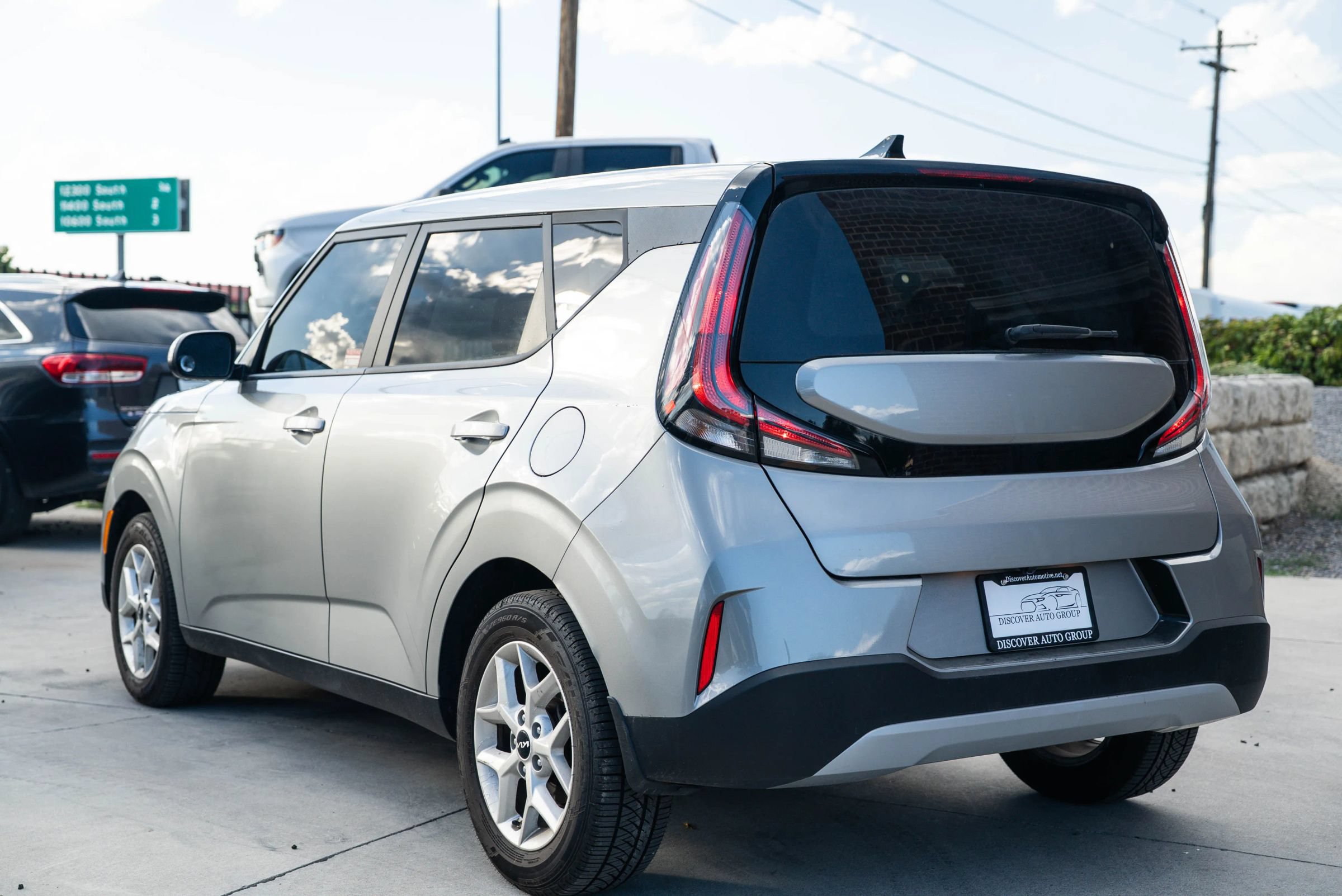 Used 2023 Kia Soul LX w/ Option Group 015 FWD image 5