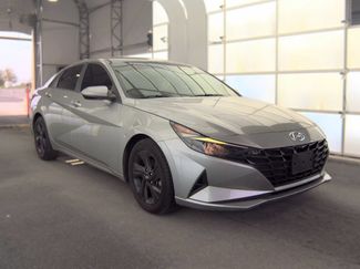 Used 2021 Hyundai Elantra SEL w/ Cargo Package FWD video 2
