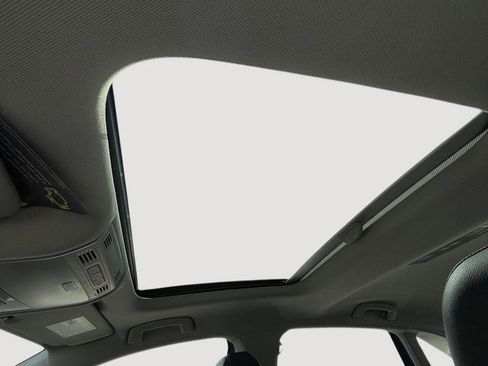 New 2025 Volkswagen Jetta SE image 12