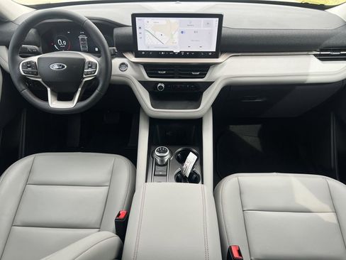 New 2026 Ford Explorer Active w/ Active Comfort Package image 2