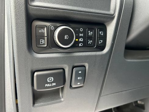 Used 2025 Ford F150 Platinum w/ Equipment Group 702A High AWD/4WD image 21