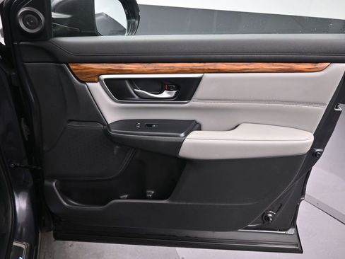 Used 2019 Honda CR-V Touring image 42