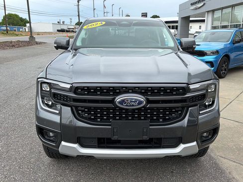 Used 2024 Ford Ranger Lariat w/ FX4 Off-Road Package AWD/4WD image 2