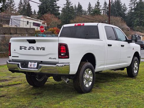 New 2025 RAM 3500 Big Horn image 8