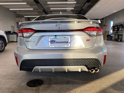 Used 2022 Toyota Corolla SE image 6