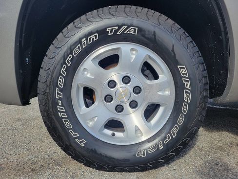 Used 2002 Chevrolet Avalanche 2WD image 11