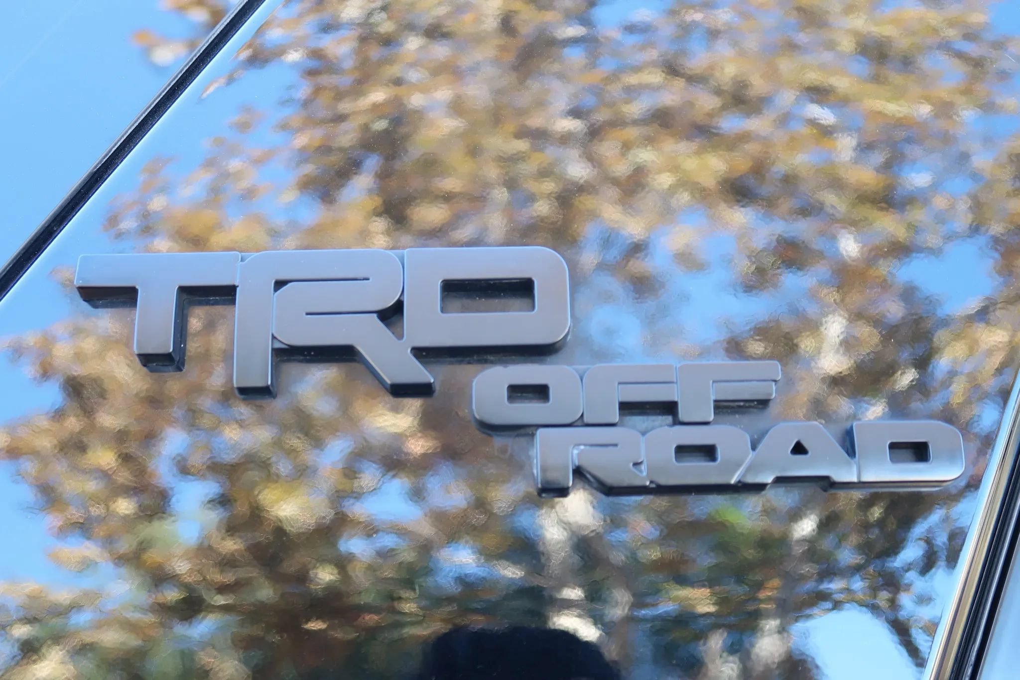 Used 2018 Toyota 4Runner TRD Off-Road AWD/4WD image 8