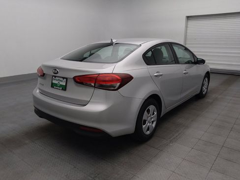 Used 2017 Kia Forte LX FWD image 9