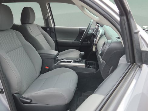 Used 2021 Toyota Tacoma SR5 image 17