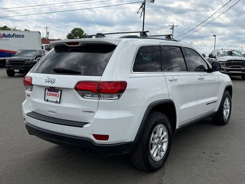 Used 2020 Jeep Grand Cherokee Laredo RWD image 3