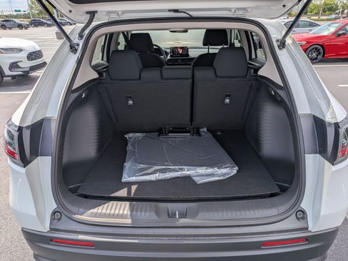 New 2026 Honda HR-V LX image 30