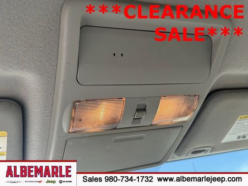 Used 2015 Nissan Xterra S image 24
