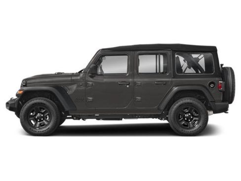 Used 2026 Jeep Wrangler Unlimited Sahara AWD/4WD image 3