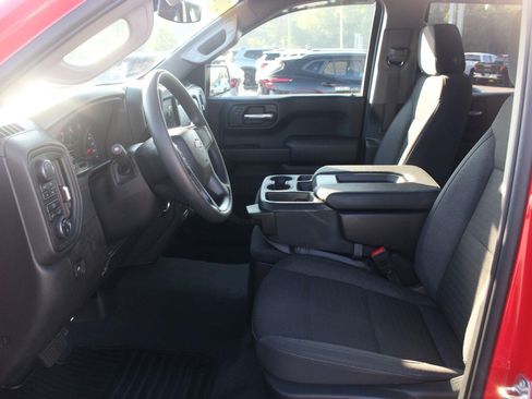 Used 2025 Chevrolet Silverado 1500 Custom w/ Turbomax Blackout Package AWD/4WD image 17