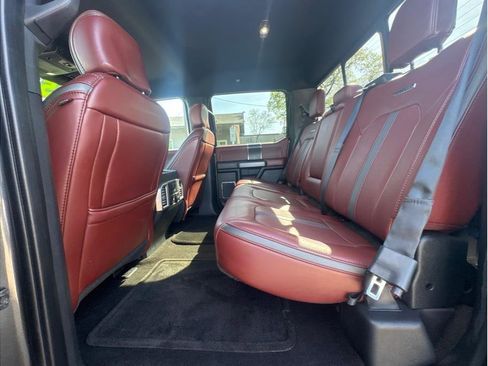 Used 2020 Ford F150 Platinum w/ Equipment Group 701A Luxury image 13