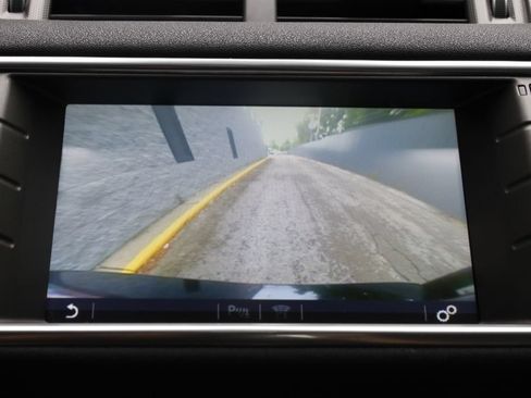 Used 2019 Land Rover Range Rover Evoque SE AWD/4WD image 42