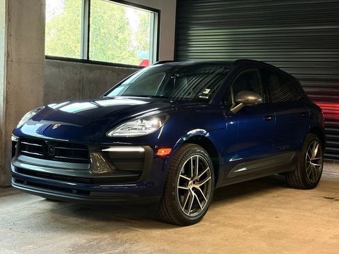 Used 2024 Porsche Macan Turbo AWD/4WD image 1