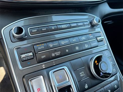 Used 2023 Hyundai Santa Fe Limited image 21