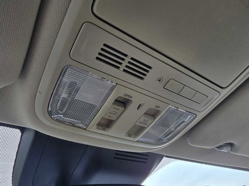 Used 2017 Honda CR-V Touring image 35