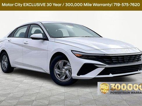New 2026 Hyundai Elantra SE FWD image 2