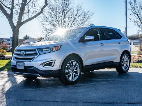 Used 2018 Ford Edge Titanium w/ Equipment Group 302A image 5