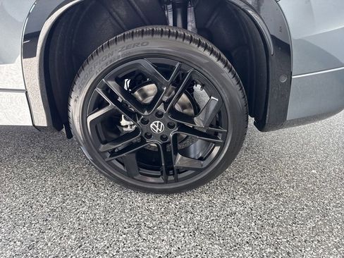 New 2026 Volkswagen Tiguan SE R-Line AWD/4WD image 35