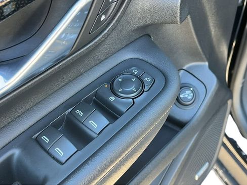 Used 2022 GMC Terrain AT4 w/ Infotainment Package II image 24