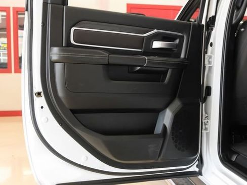 Used 2025 RAM 2500 Big Horn AWD/4WD image 42