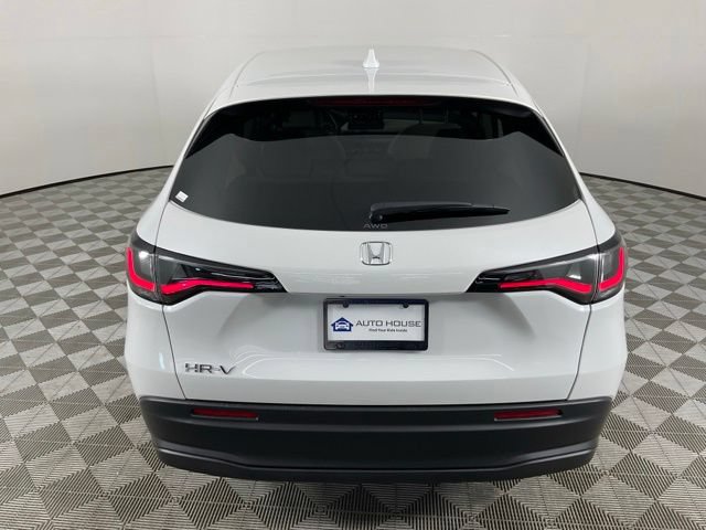 Used 2027 Honda HR-V LX image 7