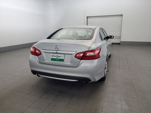 Used 2016 Nissan Altima 2.5 S w/ Power Driver Seat Package FWD image 7