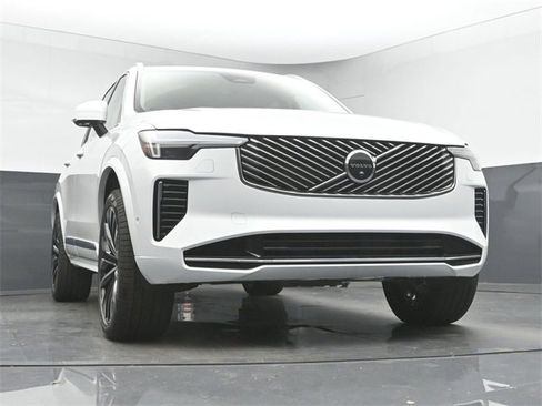 New 2026 Volvo XC90 B6 Ultra image 38