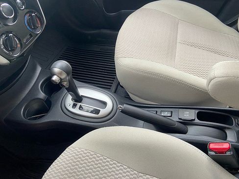 Used 2015 Nissan Versa Note SV w/ SL Tech Package image 10
