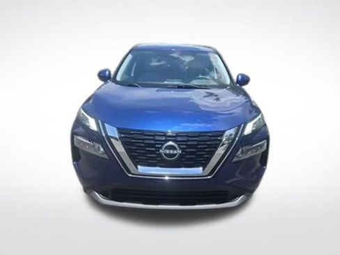 Used 2022 Nissan Rogue SV FWD image 3