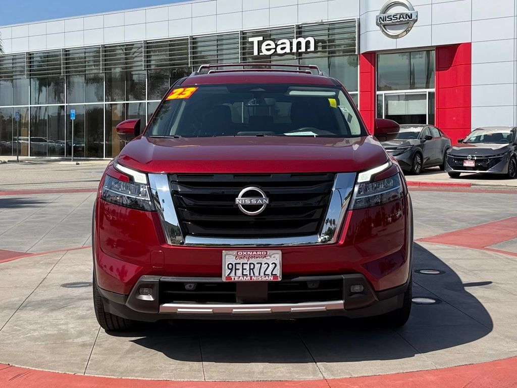 Certified 2023 Nissan Pathfinder SL FWD image 3