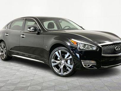 Used 2015 INFINITI Q70 L 3.7 w/ Deluxe Touring Package