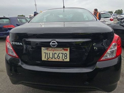 Used 2016 Nissan Versa S image 4