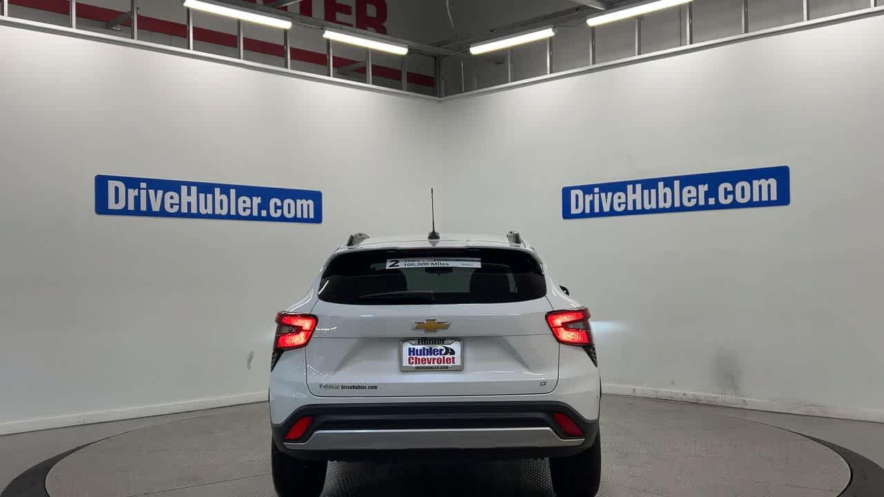 Used 2025 Chevrolet Trax LT w/ Driver Confidence Package FWD image 9