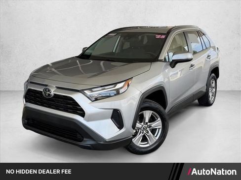Used 2025 Toyota RAV4 XLE FWD image 1