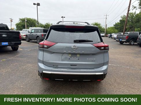 Used 2025 Nissan Rogue Platinum w/ Platinum Premium Package AWD/4WD image 5