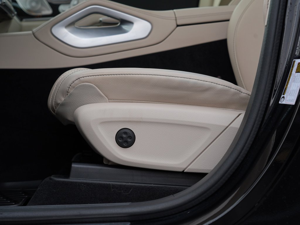 Used 2024 Mercedes-Benz GLE 450 4MATIC image 17