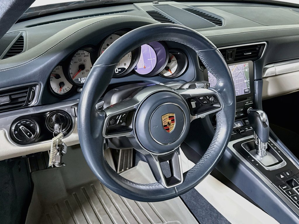 Certified 2017 Porsche 911 Carrera RWD image 12