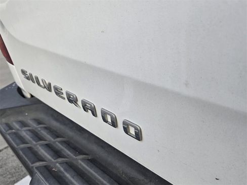 Used 2011 Chevrolet Silverado 2500 W/T image 11