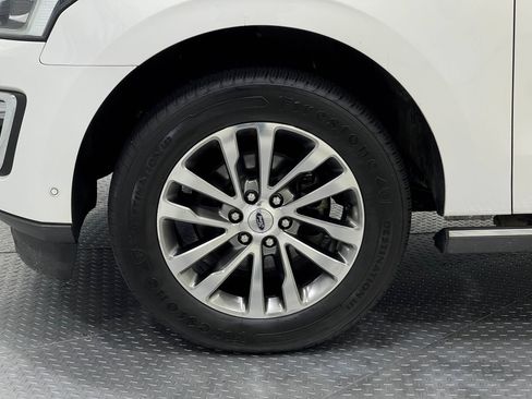 Used 2018 Ford Expedition Max Limited w/ Equipment Group 301A AWD/4WD image 36