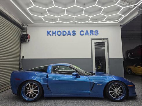Used 2008 Chevrolet Corvette Z06 w/ Preferred Equipment Group RWD image 5