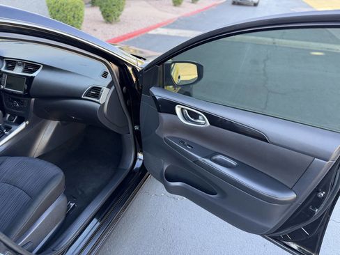 Used 2019 Nissan Sentra SV FWD image 17