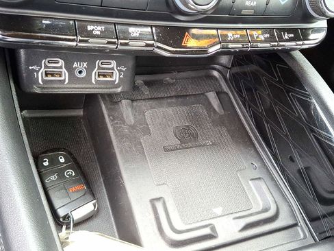 Certified 2022 Dodge Durango Citadel image 25